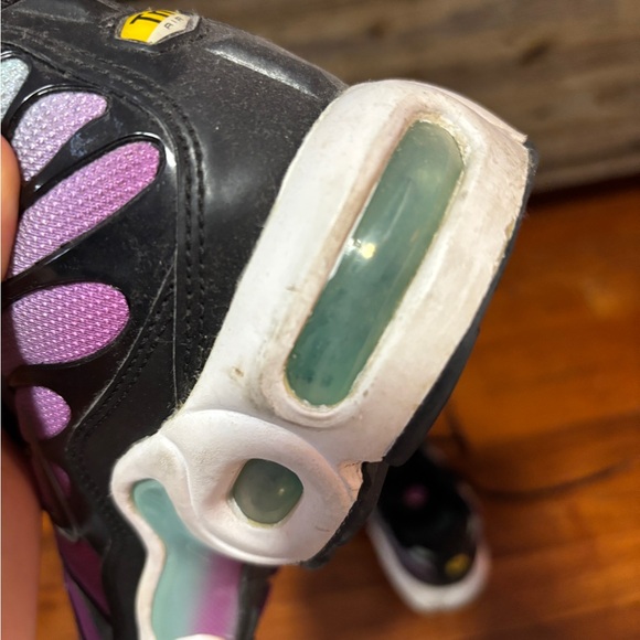 Nike Air Max Plus GS ‘Aurora Hyper Violet - Picture 5 of 8